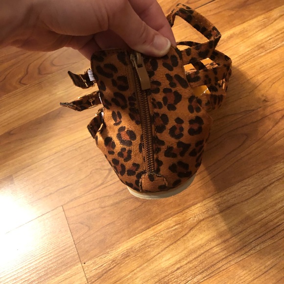 Super Cute Sandals - Leopard - Picture 4 of 8